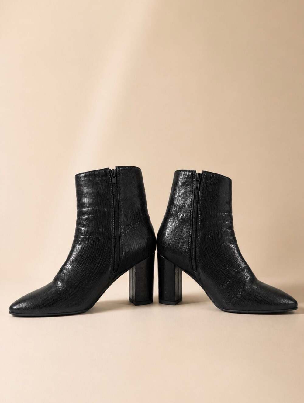 Toes Black Faux Snake Skin Block Heel Ankle Boots Size 8